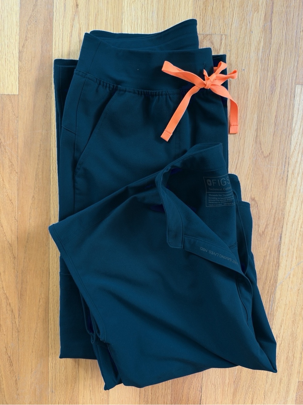Deep Reef L Isabel pants and M Rafaela top